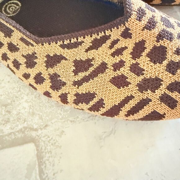 Rothys The Flat Animal Print Shoes Round Toe Eco Friendly Knit Comfort Sz 11 - Picture 8 of 8
